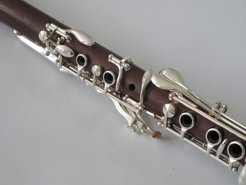 A Clarinet Rose Wood Silver Plated-798-CARS